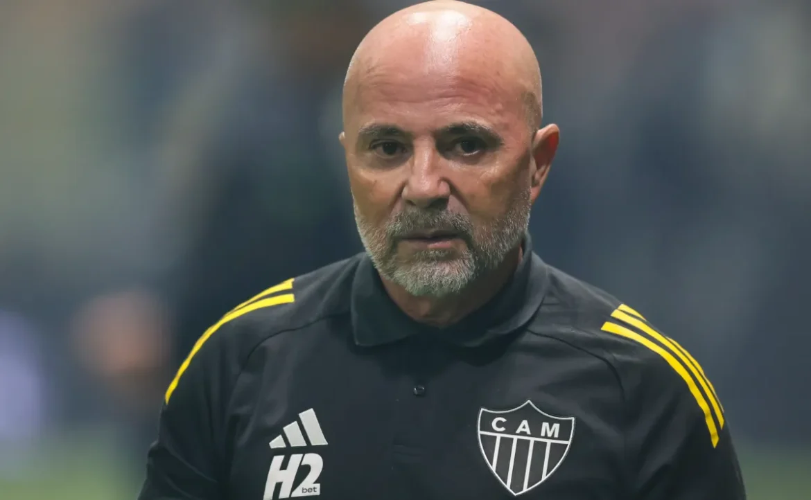 Atlético-MG Anuncia Time Escalado para o Confronto contra o Bragantino no Campeonato Brasileiro