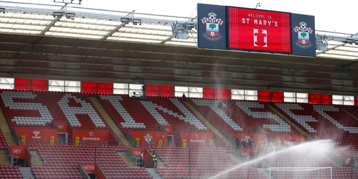 Atualização sobre o treinador do Southampton: Novidades sobre Tonda Eckert e a mudança definitiva.