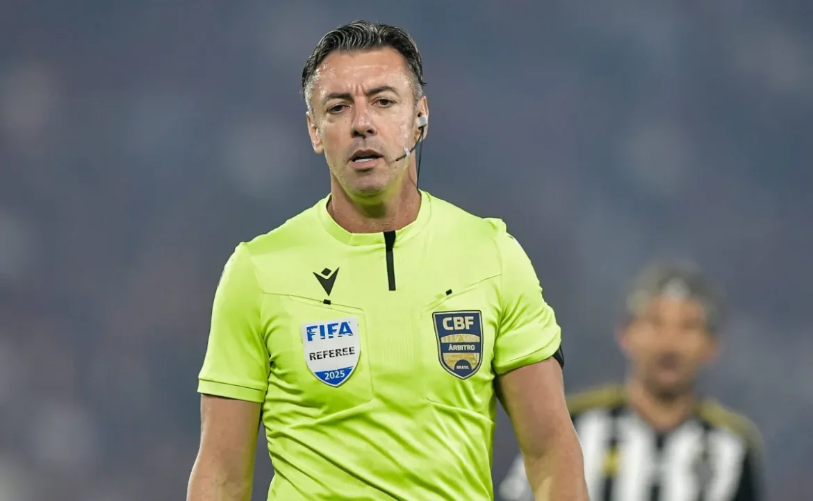 CBF Anuncia Raphael Claus como Árbitro do Clássico entre Palmeiras e Santos no Campeonato Brasileiro