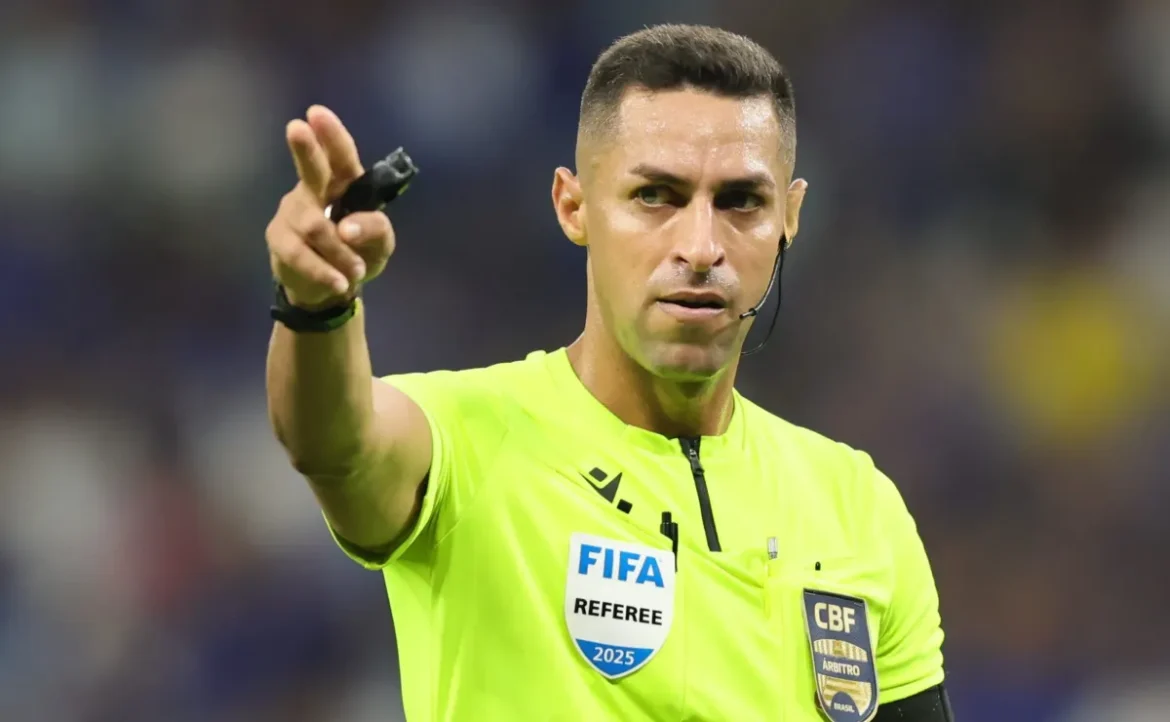 CBF designa Rodrigo José Pereira para apitar duelo entre São Paulo e Flamengo no Brasileirão