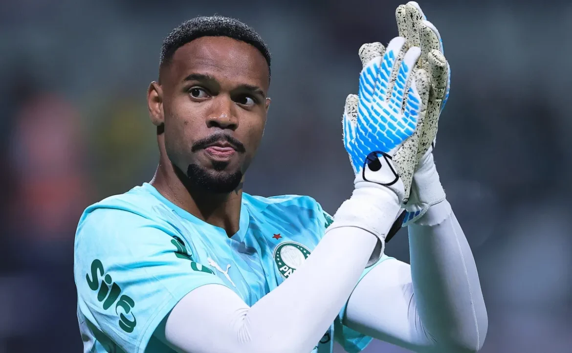 Carlos Miguel impressiona a todos e elogia o Santos
