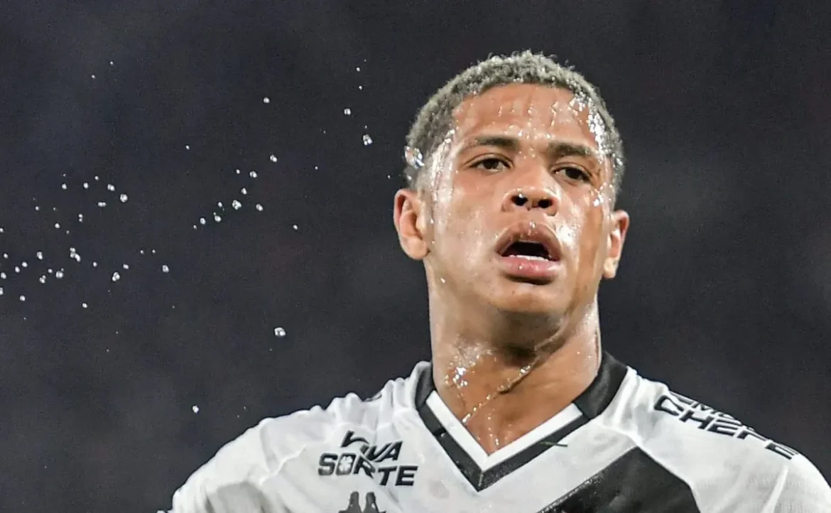 Cauan Barros realizará avaliações no vestiário para decidir a formação do Vasco
