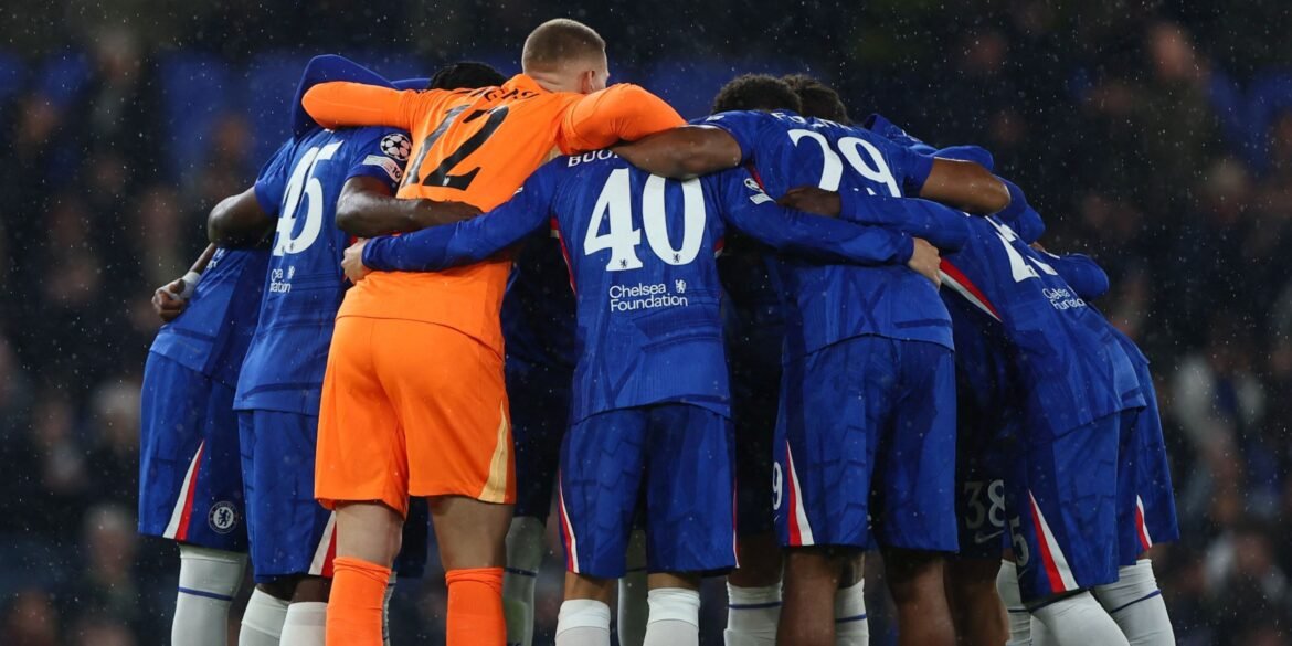 Chelsea 'líder' enfrenta dificuldades com dor na perna enquanto situação do Burnley é esclarecida