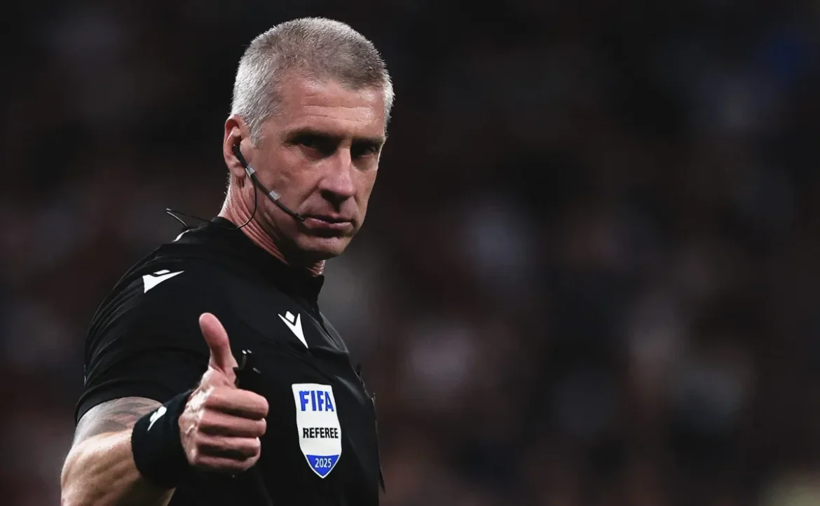 Daronco fez a escolha correta ao marcar pênalti em Corinthians x São Paulo, segundo comentaristas