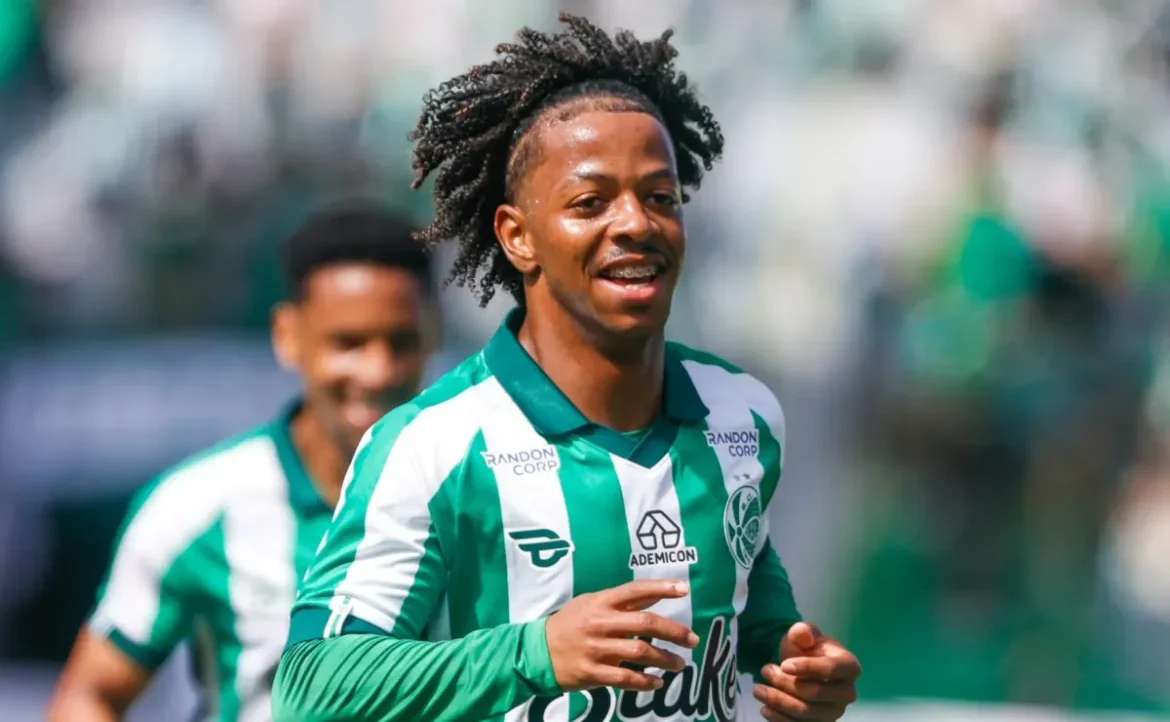 Ênio é a aposta do Juventude para marcar gols contra o Palmeiras no Brasileirão