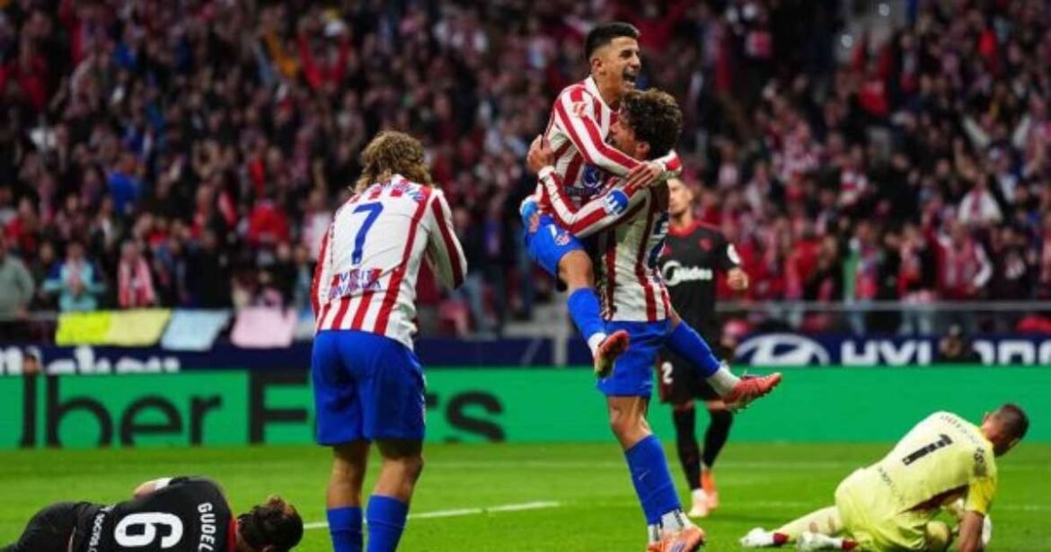 Ex-jogador do Botafogo brilha, Atlético de Madrid vence Sevilla e permanece entre os líderes