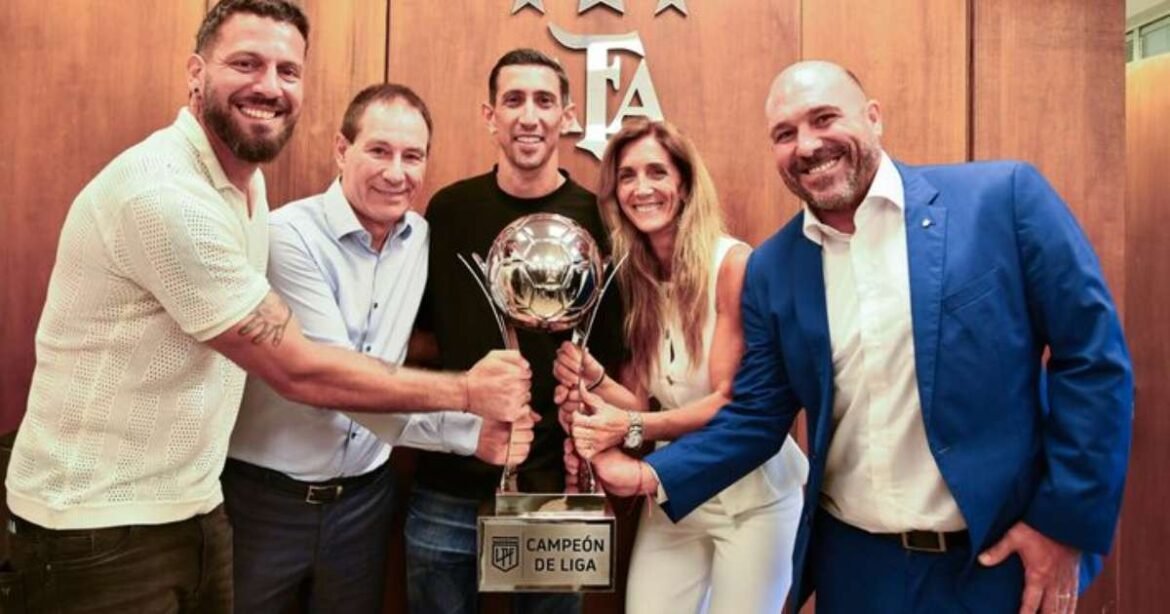 Federação Argentina cria novo troféu e concede título ao Rosario Central de Ángel Di María