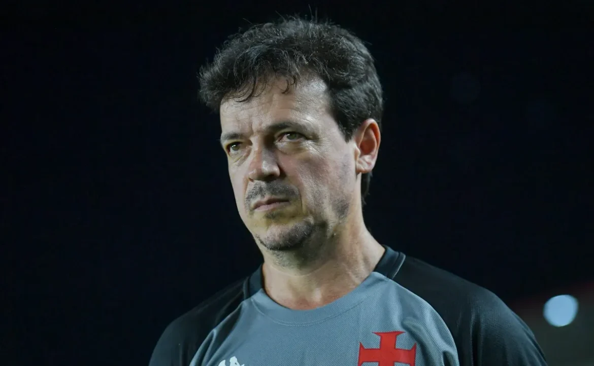 Fernando Diniz transforma o Vasco e conquista vitória expressiva contra o Internacional