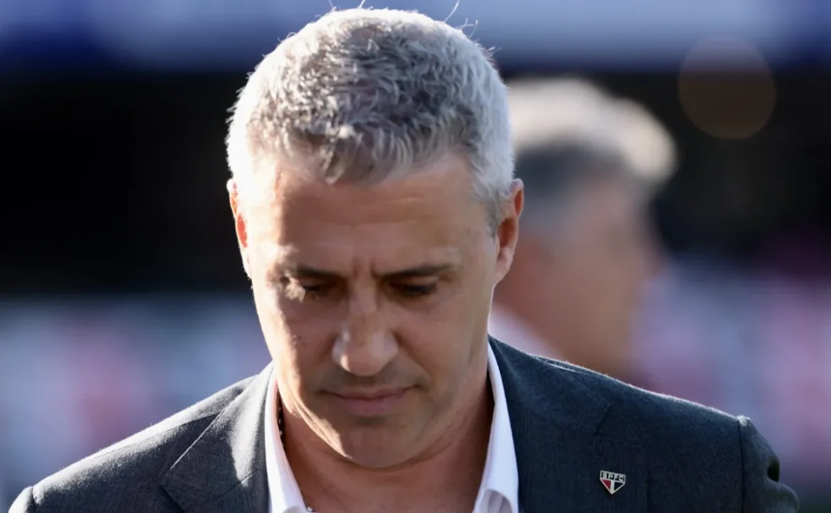 Hernán Crespo tem desempenho equilibrado em confrontos com o Fluminense