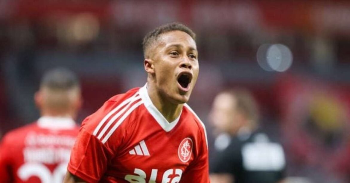 Internacional perde a vitória nos minutos finais e enfrenta dificuldades no Campeonato Brasileiro