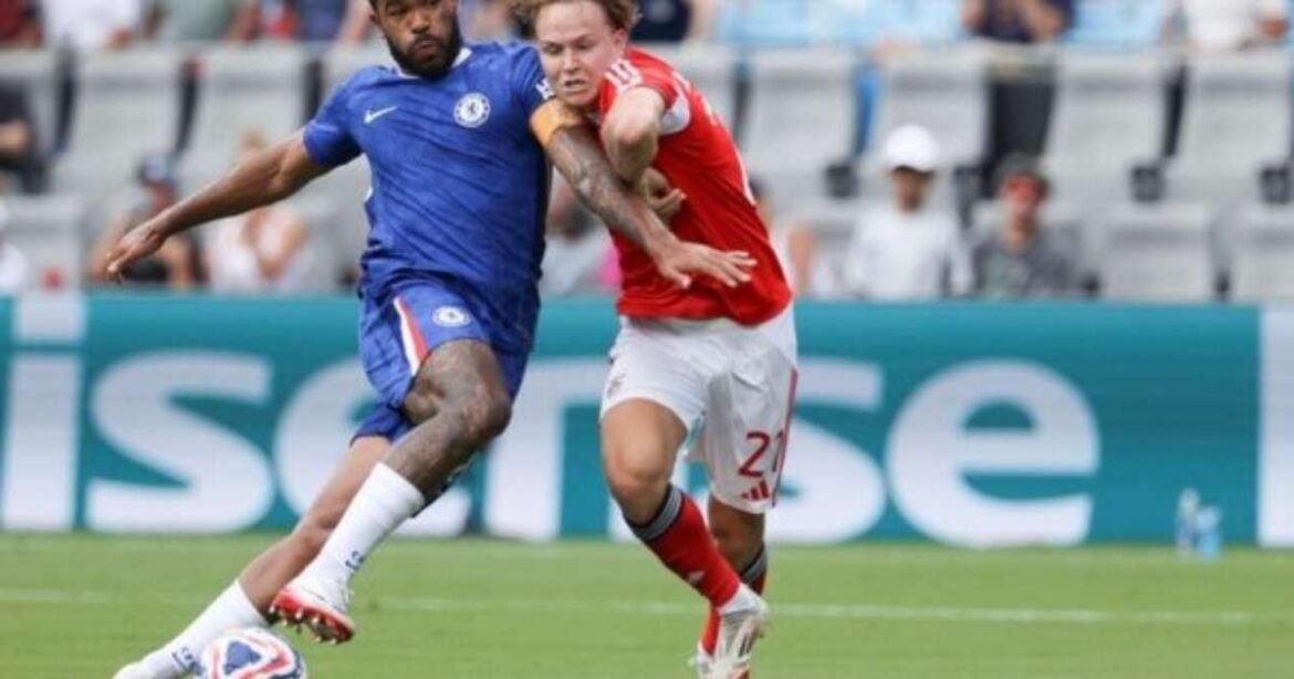 Jogador do Benfica é punido por divulgar conteúdo íntimo de adolescentes