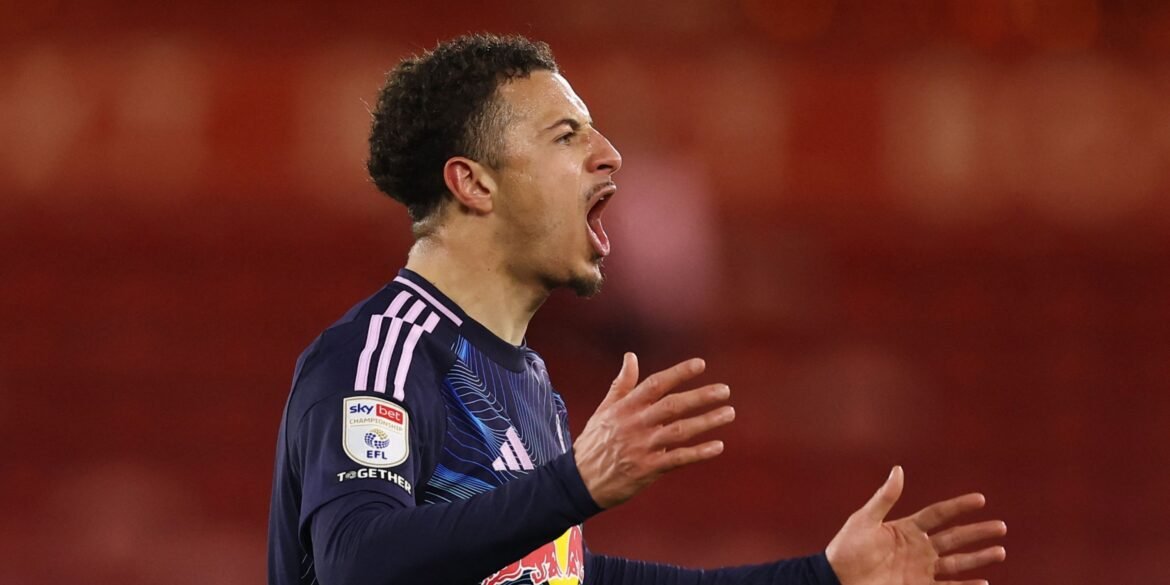 Jogador do Leeds se torna indispensável após confronto com o Manchester City