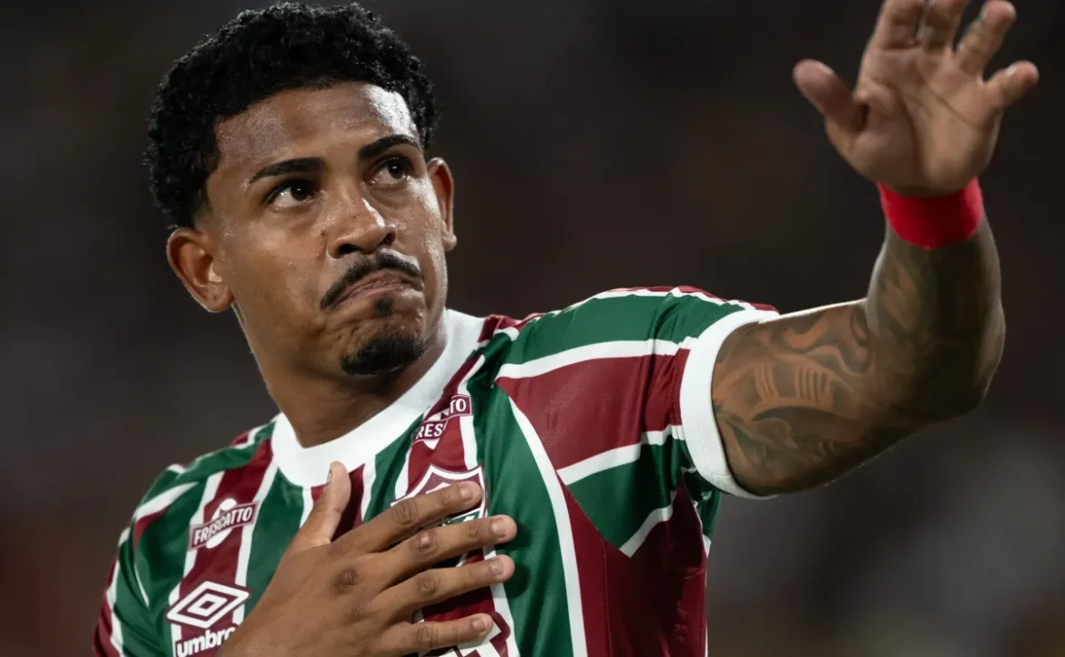 John Kennedy expressa surpresa com a atitude do São Paulo