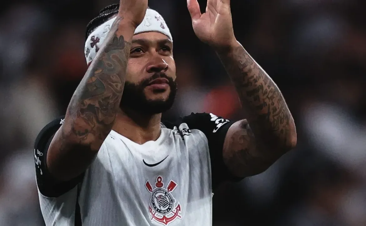 Memphis Depay Identifica Vulnerabilidade do São Paulo Antes de Conquistar Golaço