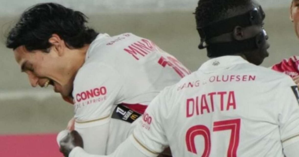 Monaco conquista vitória e PSG enfrenta risco na liderança do Campeonato Francês
