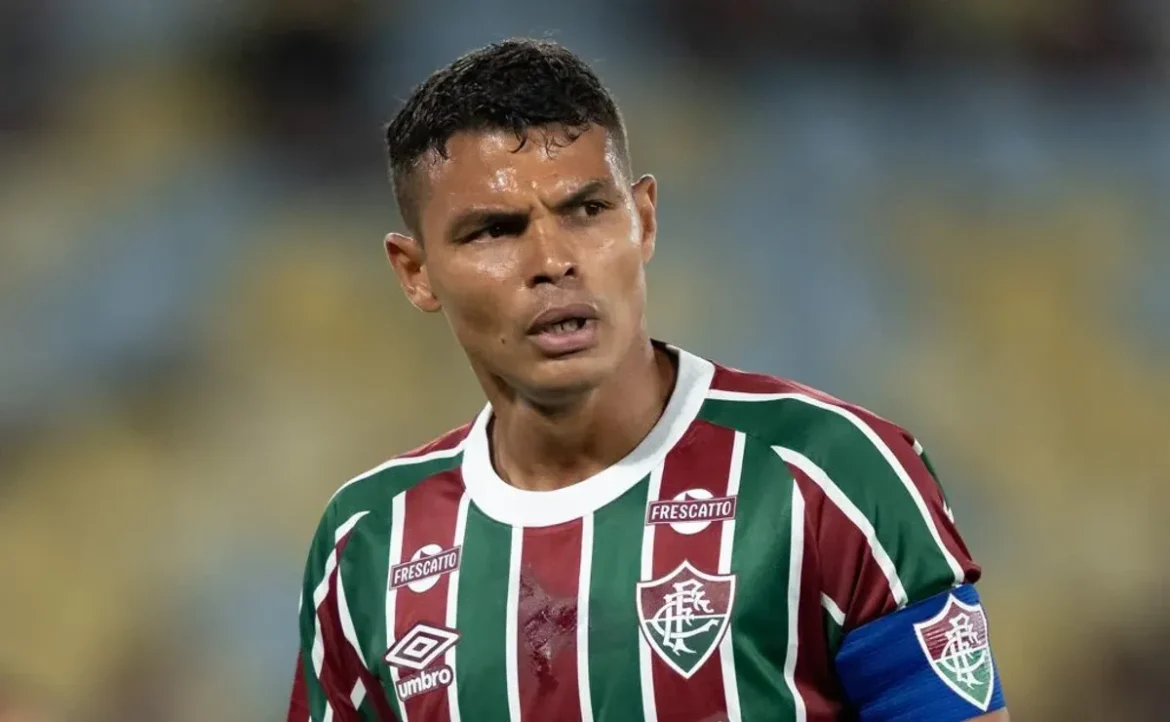 PC Oliveira apoia a decisão sobre o pênalti não marcado de Thiago Silva no clássico Fla x Flu