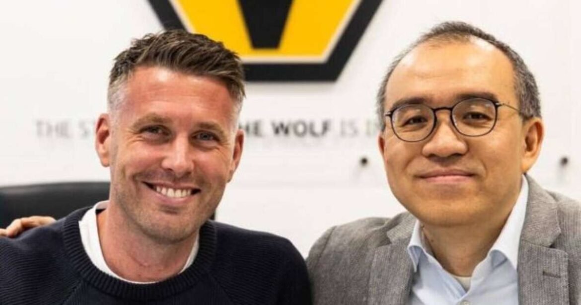 Rob Edwards é anunciado como o novo treinador do Wolverhampton