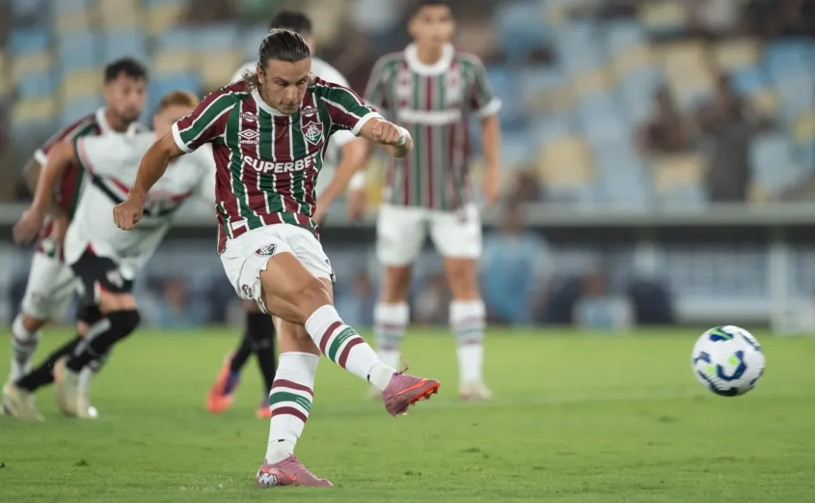São Paulo é derrotado pelo Fluminense em grande partida e escapa de um resultado ainda pior no Maracanã