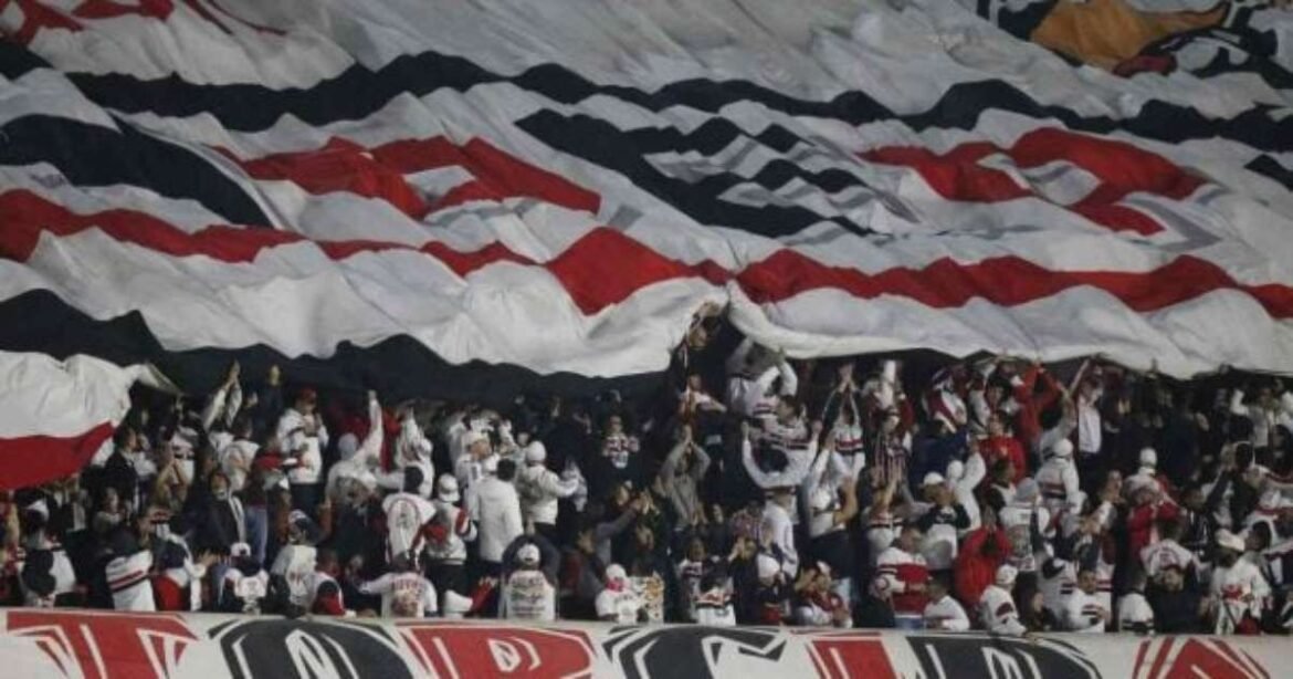 São Paulo garante liberação e enfrentará o Internacional no Morumbi