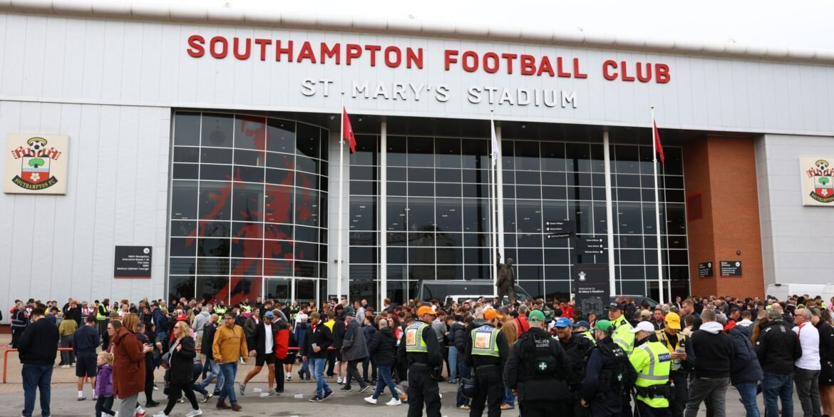 Southampton busca fechar acordo com técnico subestimado após contato