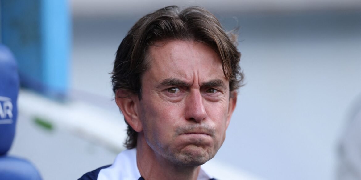 Thomas Frank enfrenta preocupação com lesão do Tottenham após jogador sofrer golpe antes do confronto contra o Arsenal