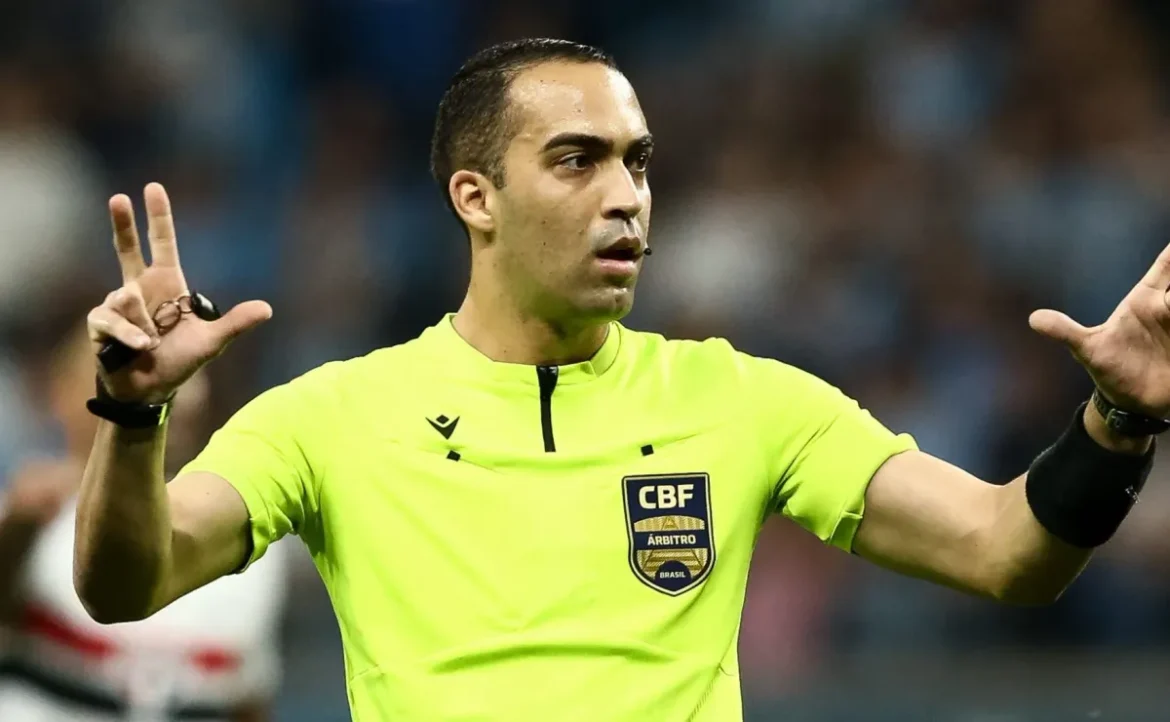 Torcida do Corinthians se revolta após pênalti não marcado contra o Grêmio