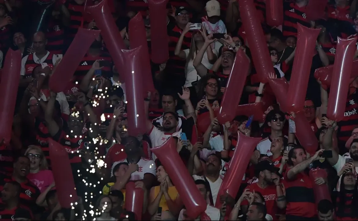 Torcida do Flamengo domina e provoca o Sport na Arena Pernambuco
