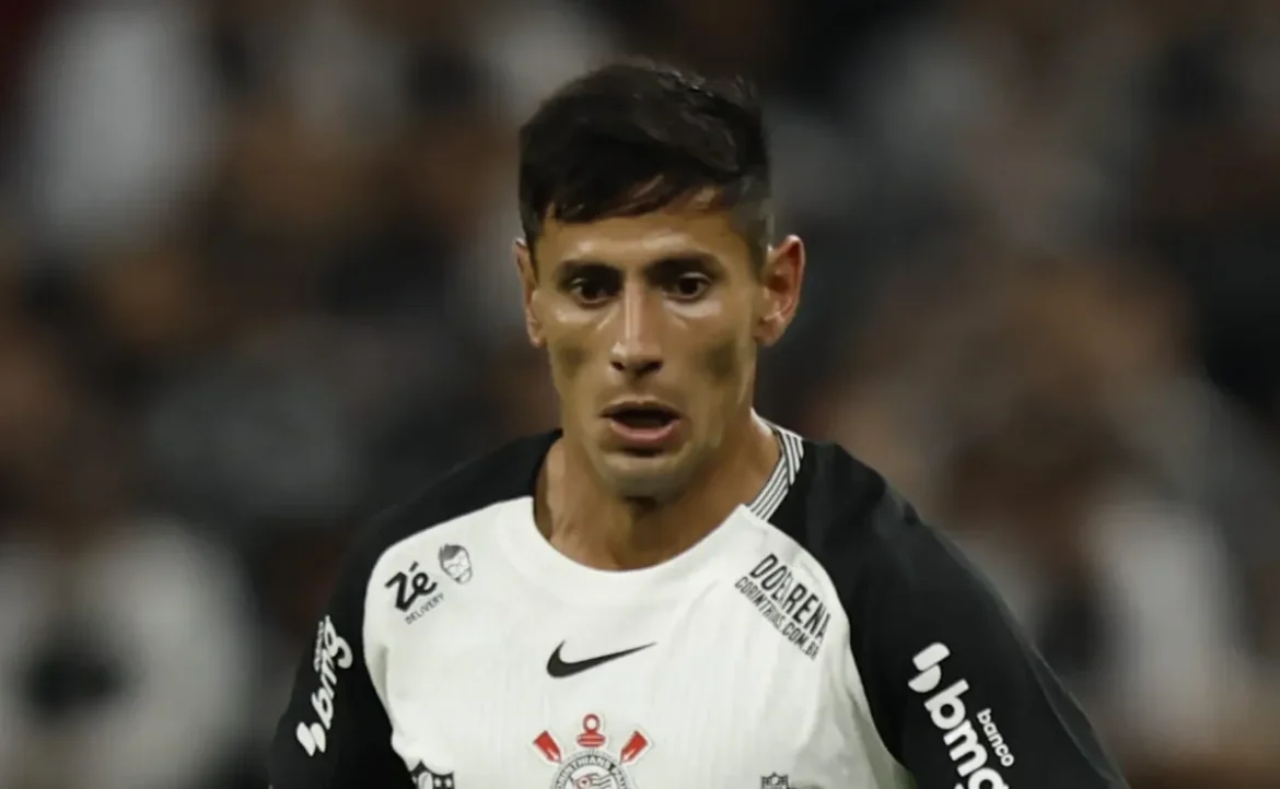 Torcida se revolta com Angileri após erro no jogo contra o Cruzeiro