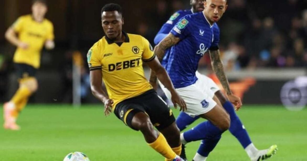 Wolverhampton não pretende vender Arias em janeiro