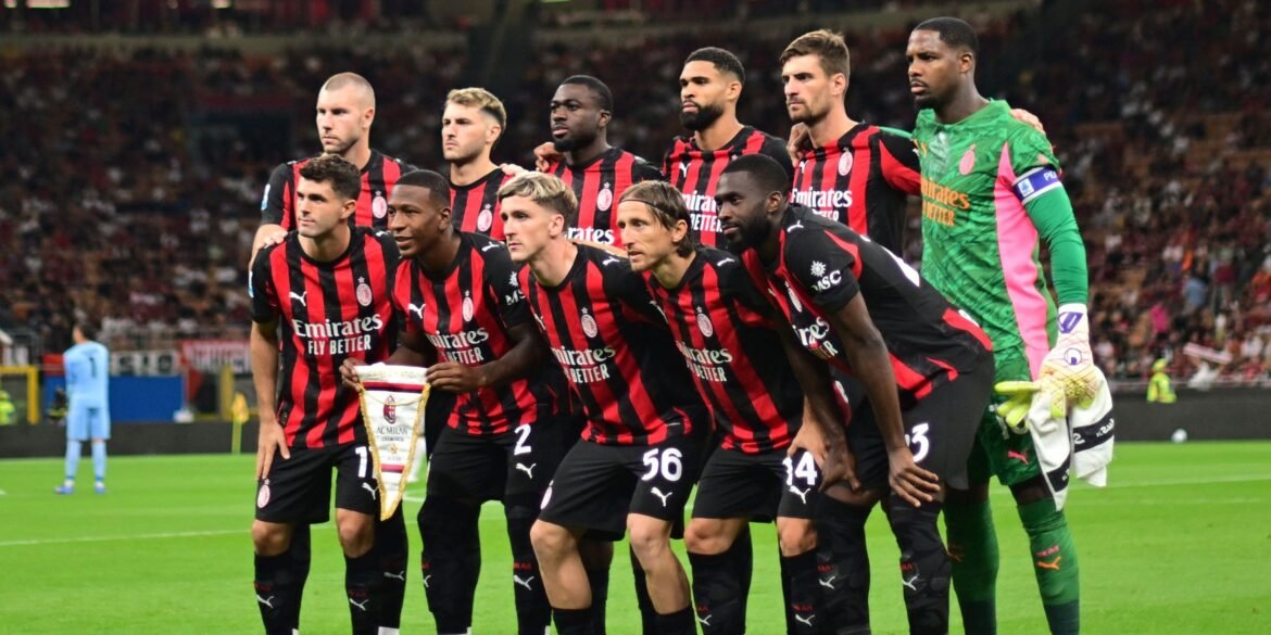 Arsenal mira jogadores do AC Milan após conversas avançadas