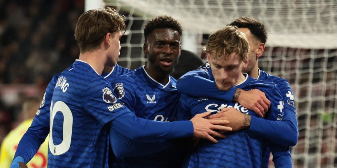 Estrela brilha em sua melhor partida pelo Everton