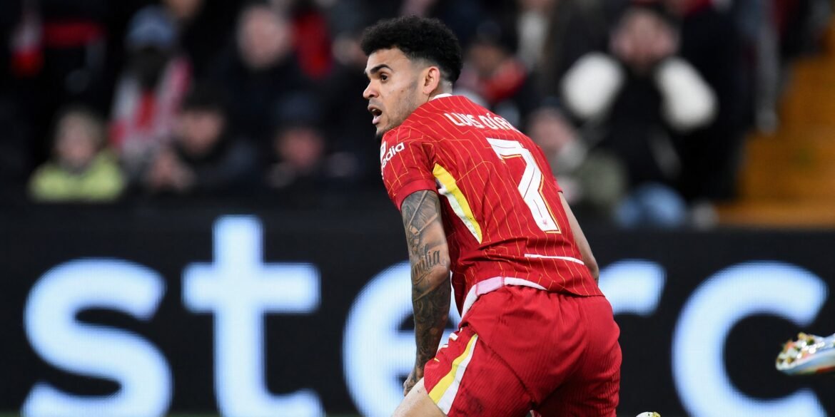Estrela do Liverpool está se destacando rapidamente como "o novo Diaz" em Anfield