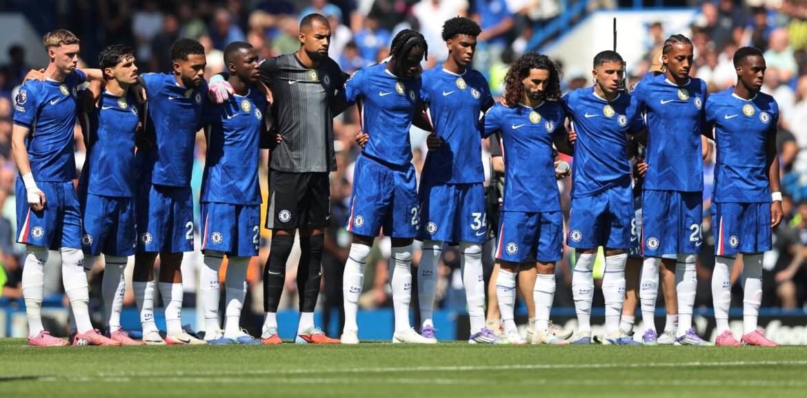 Fulham negocia com Raheem Sterling, do Chelsea, para competir com o Crystal Palace