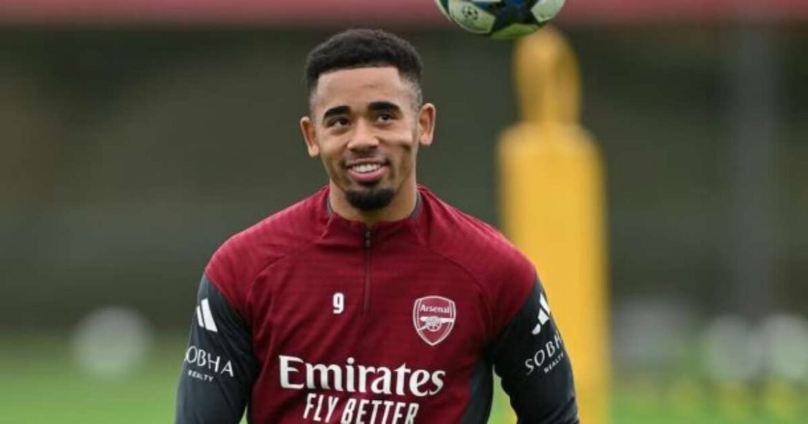 Gabriel Jesus compartilha desafios enfrentados por conta de lesão e complicações no nascimento da filha