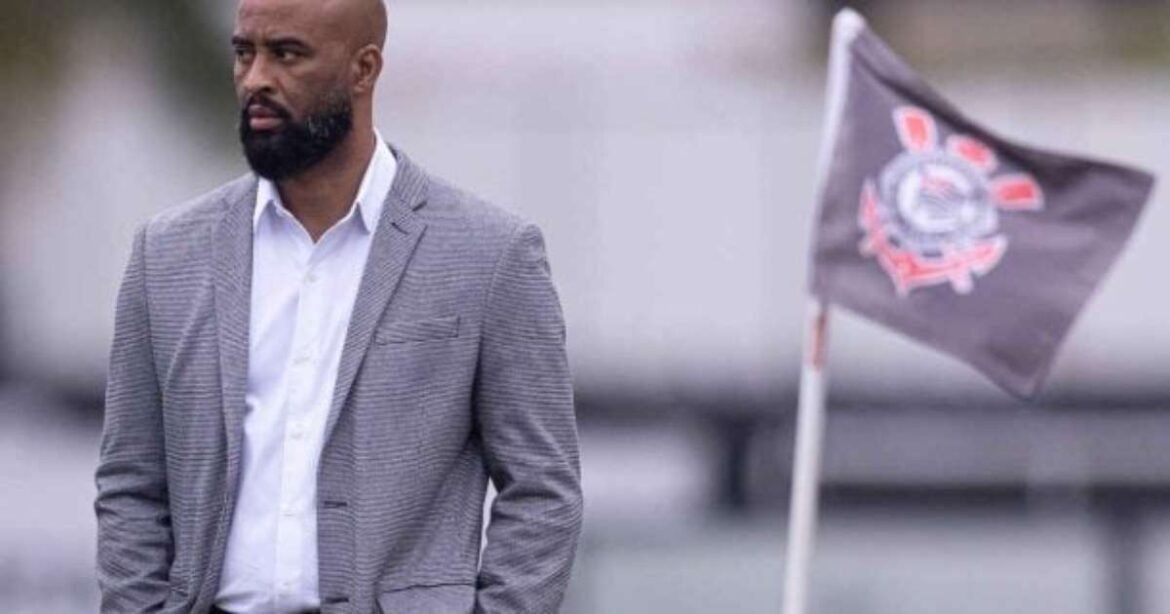 Internacional busca concretizar negociação com Fabinho Soldado ainda hoje
