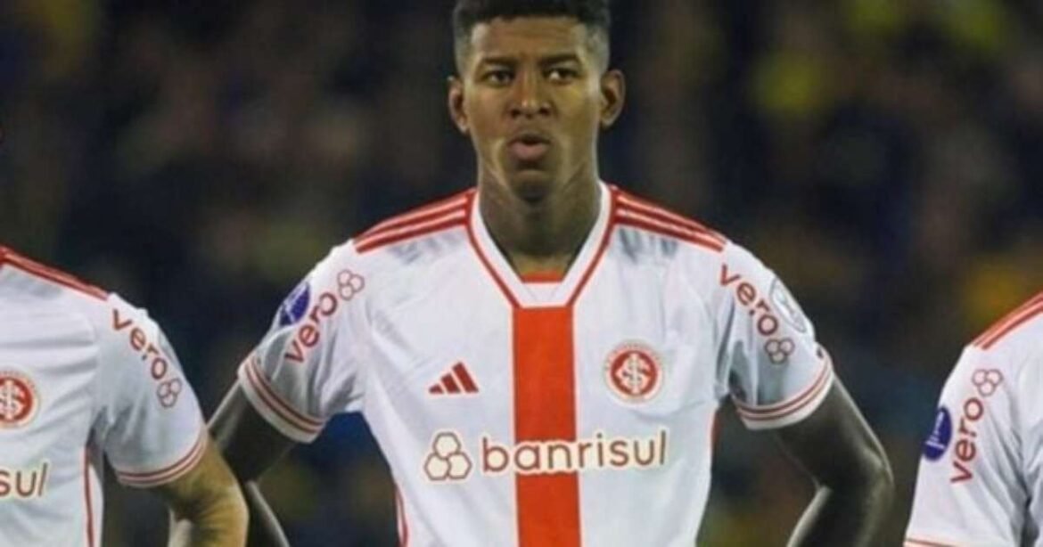 Internacional rejeita proposta do Flamengo por Vitão e estabelece valor elevado para negociação