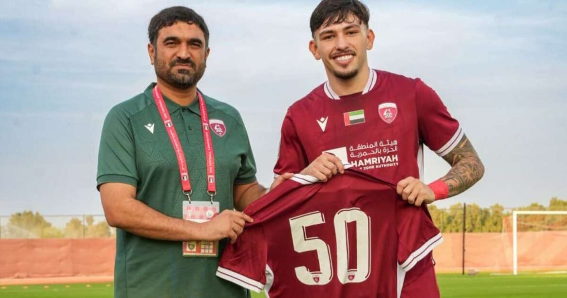 Ítalo Bouche, ex-jogador comercial, comemora seu 50º jogo como atleta profissional