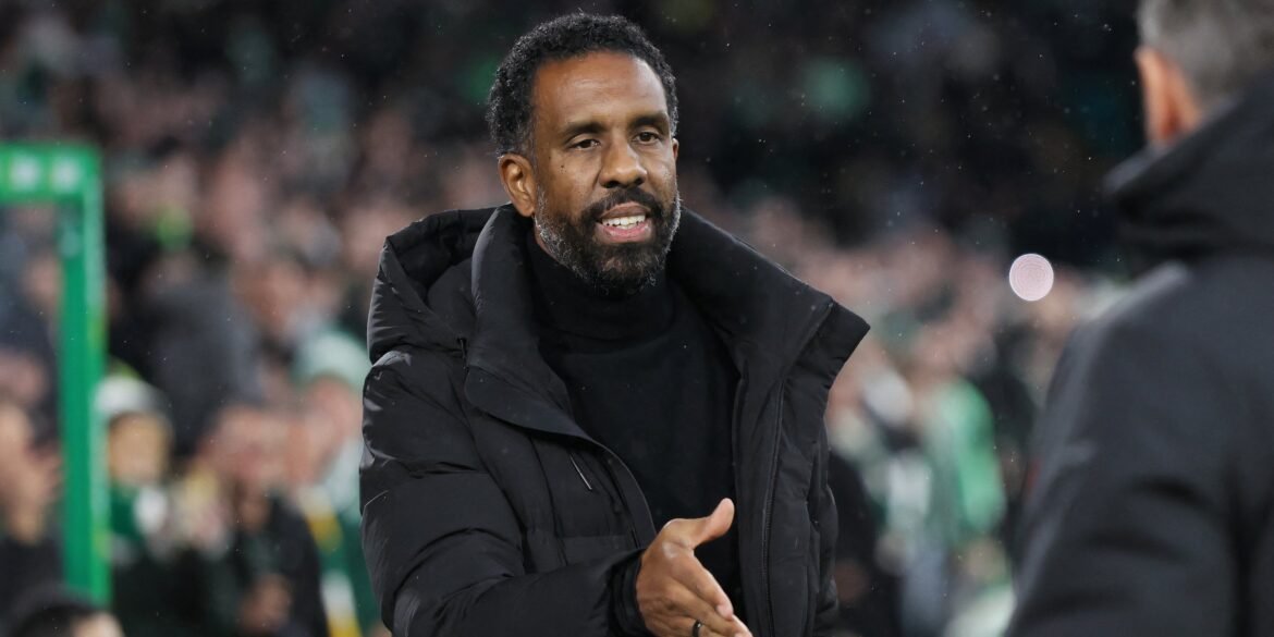 McInnes compartilha suas estratégias antes do jogo para vencer o Celtic
