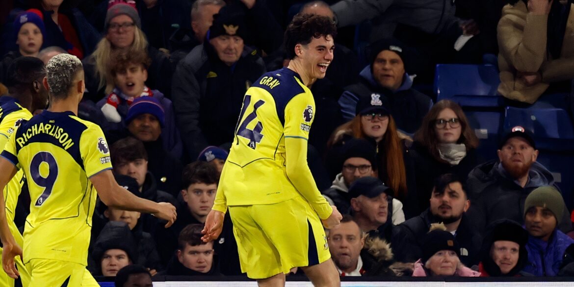 Spurs precisam se desfazer de jogador que está tendo uma temporada decepcionante