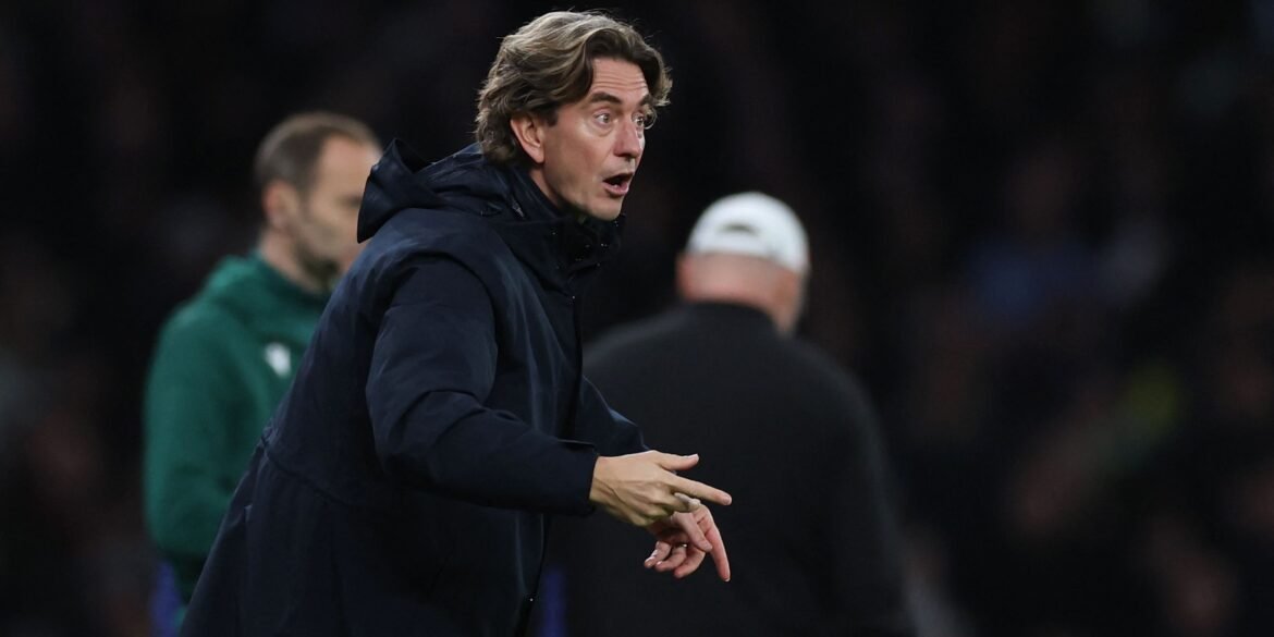 Treinador com formação 4-2-3-1 é o principal alvo do Tottenham para substituir Frank