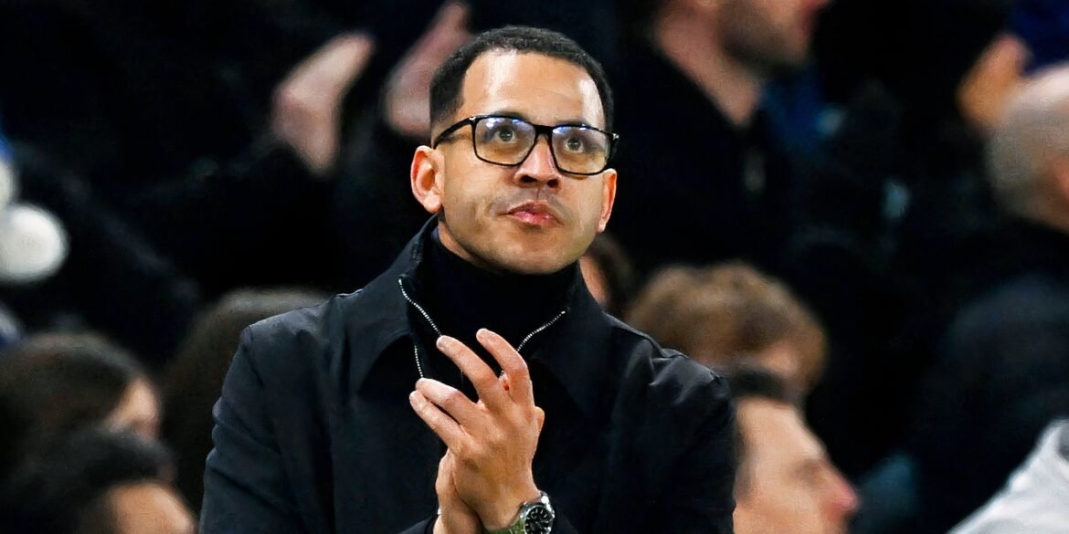 Chelsea entra na disputa da Premier League para contratar atacante representado pelo mesmo agente de Estevão