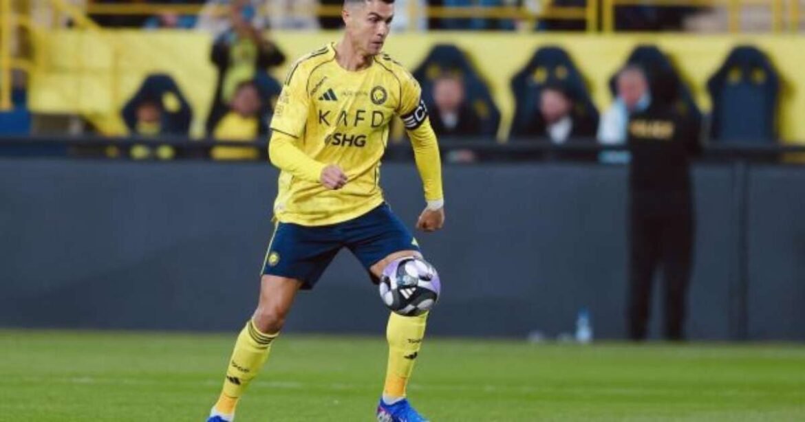 Cristiano Ronaldo faz gol, mas Al-Nassr é derrotado e Al-Hilal amplia vantagem na ponta do Campeonato Saudita