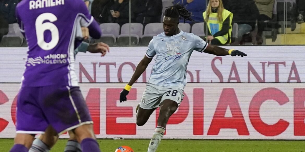 Crystal Palace entra na disputa por Oumar Solet após novidades sobre o futuro de Marc Guehi