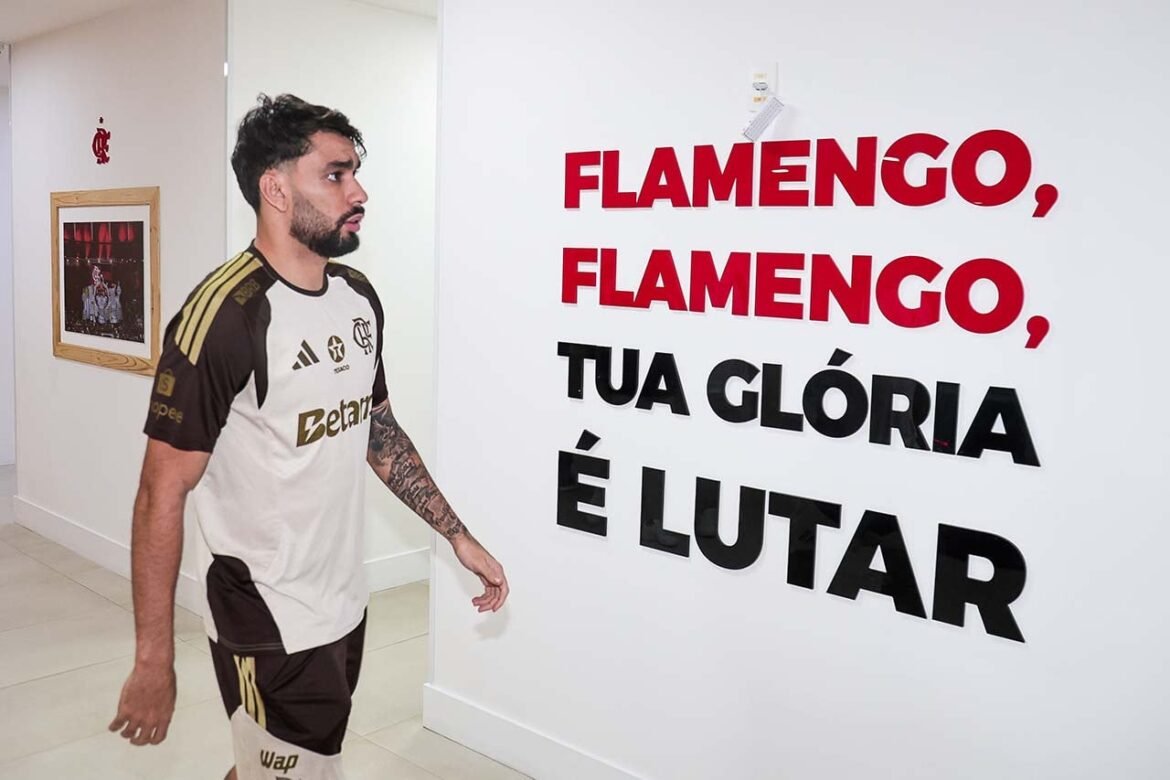Galvão Bueno elogia retorno de Lucas Paquetá ao Flamengo: "Surpreendente"