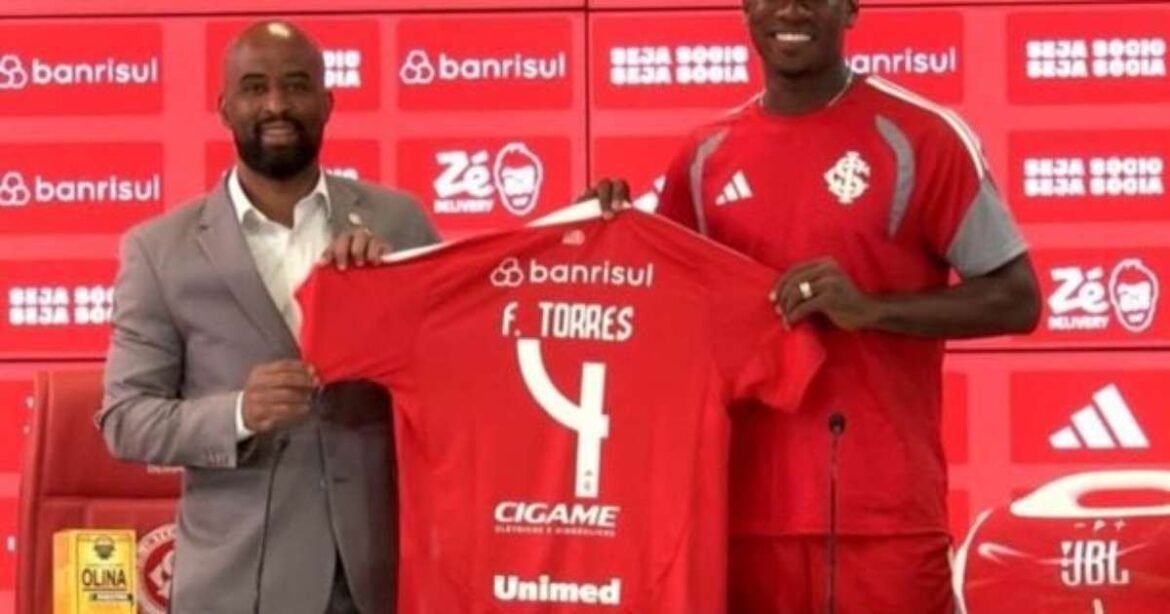 Inter apresenta Félix Torres, preparado para fazer sua estreia no clássico deste domingo