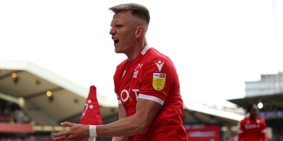 Ipswich Town busca alternativas de sonho para Surridge e Piroe em movimento de última hora