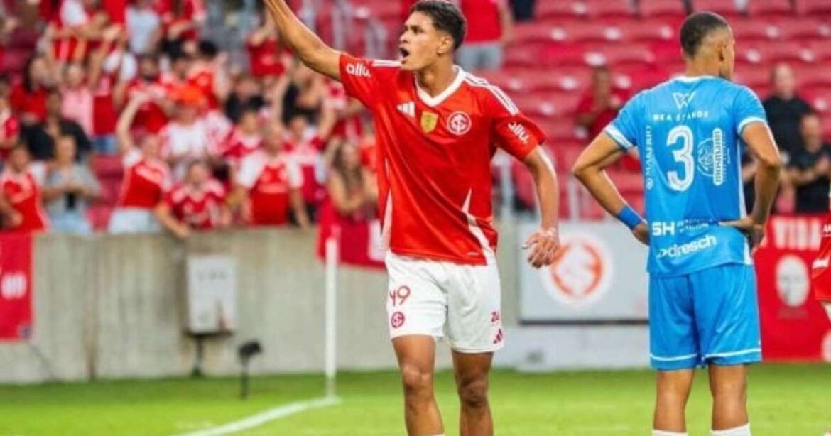 Jogador Mais Jovem do Século a Fazer Sua Estreia pelo Internacional