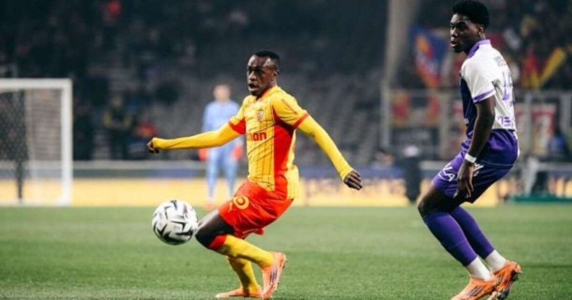 Lens supera o Toulouse e mantém a liderança no Campeonato Francês