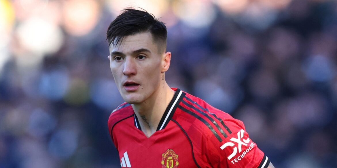 Man Utd apresenta proposta para contratar novo atacante considerado "geracional"