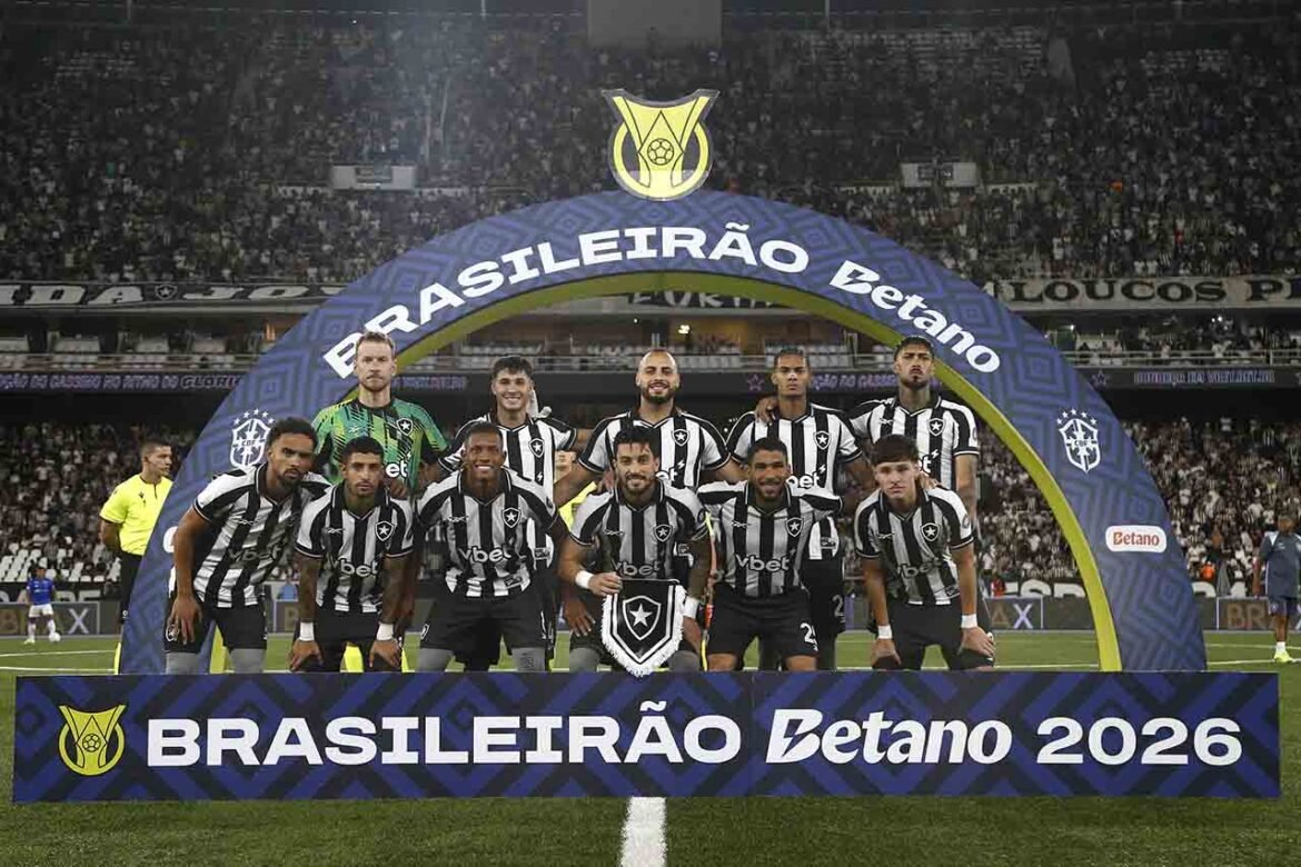 Textor ultrapassa limites. Botafogo com estilo bielsista surpreende em campo